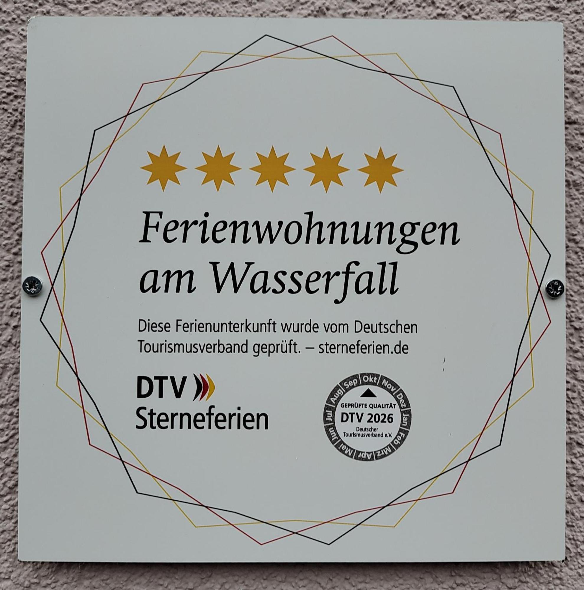 Ferienwohnungen Am Wasserfall Bad Urach Zewnętrze zdjęcie